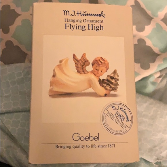 MJ Hummel Christmas Angel “Flying High” - Picture 2 of 4